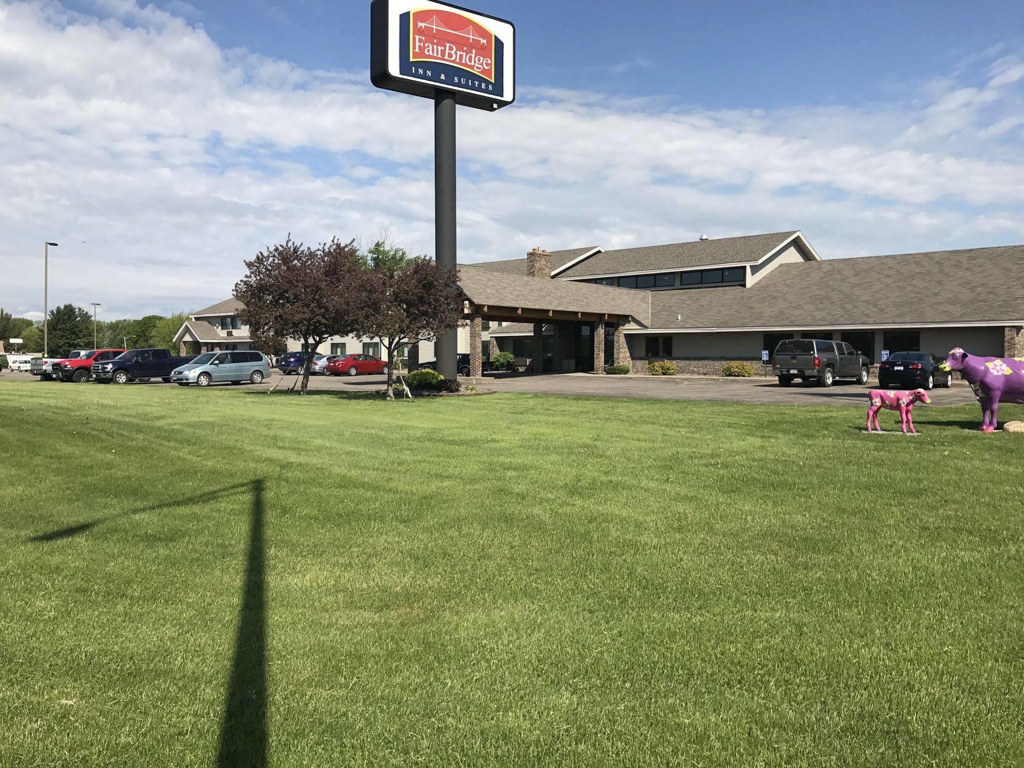 Fairbridge Inn & Suites Thorp Luaran gambar