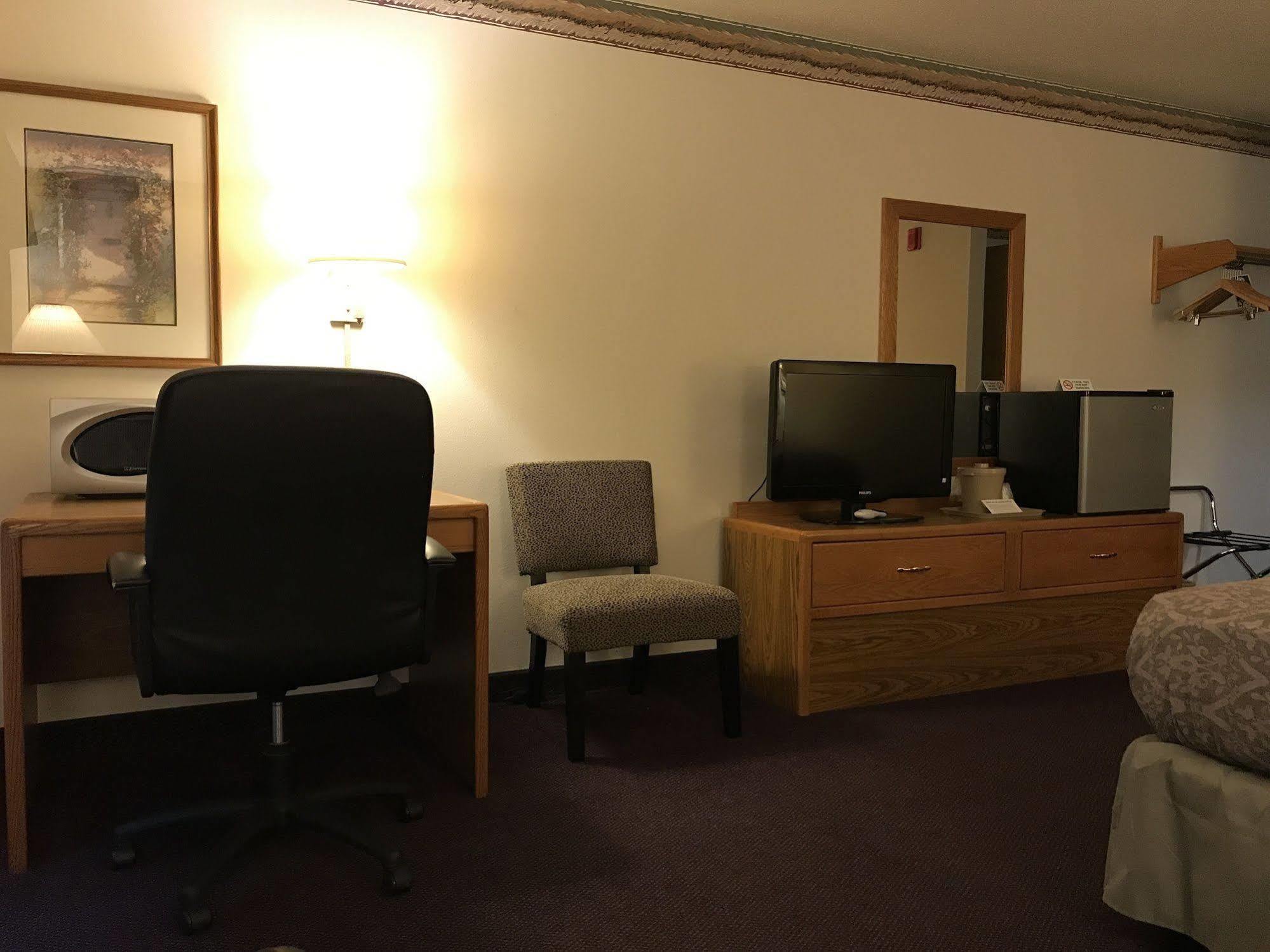 Fairbridge Inn & Suites Thorp Luaran gambar