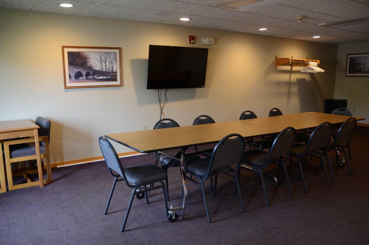 Fairbridge Inn & Suites Thorp Luaran gambar